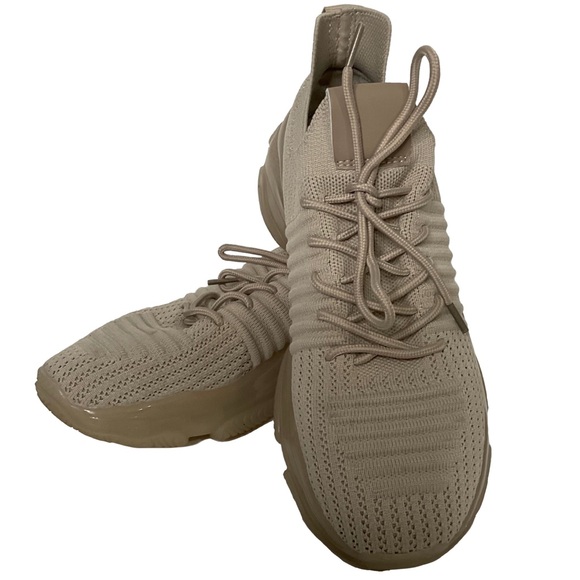 Cushionaire Shoes - Cushionaire Apolo-T Memory Foam Tan Laces Tennis Shoes; Like New Size 8M.